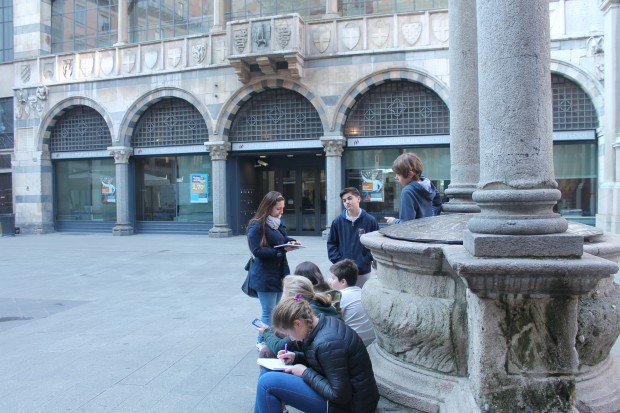 Itinerario Milano Medievale in piazza Mercanti